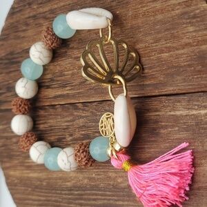 B2240 a girls life Cowrie shell bracelet balancing‎ jewelry southwestern styled